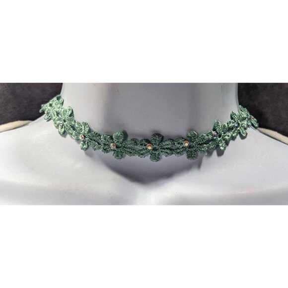 Turquoise Floral Lace Rhinestone Choker Necklace - Picture 4 of 6
